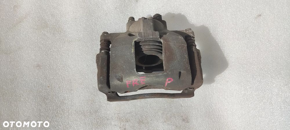 FIAT FREEMONT ZACISK HAMULCOWY PRAWY PRZÓD - 3