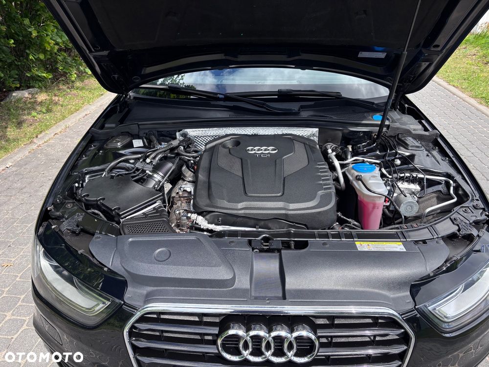 Audi A4 Avant 2.0 TDI DPF clean diesel S line Sportpaket - 36