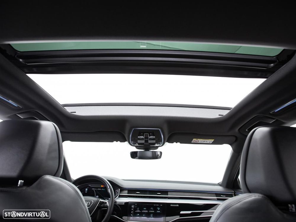 Audi S8 - 7
