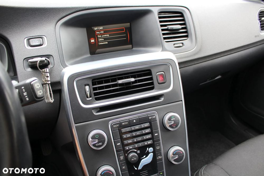 Volvo V60 D4 Kinetic - 13