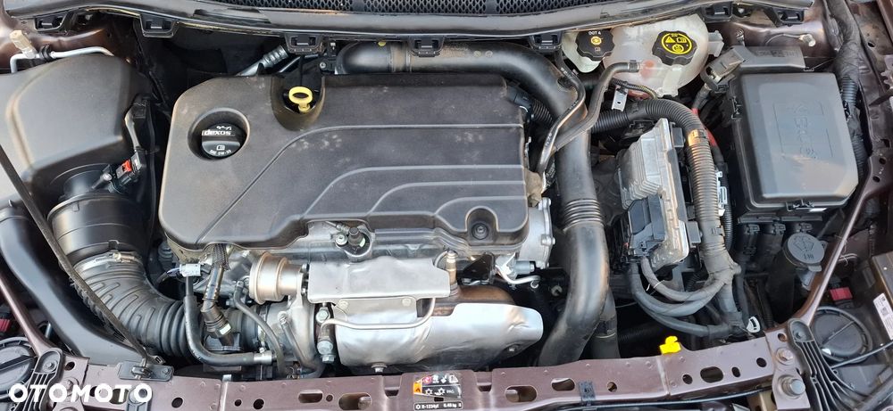 Opel Astra 1.4 Turbo Innovation - 23