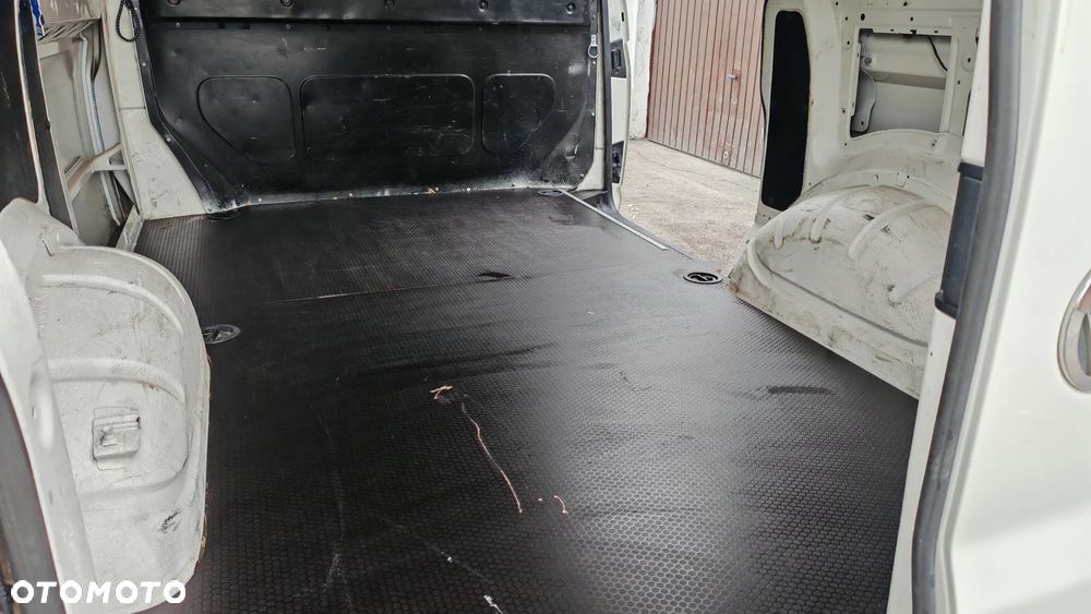 Volkswagen Transporter - 7