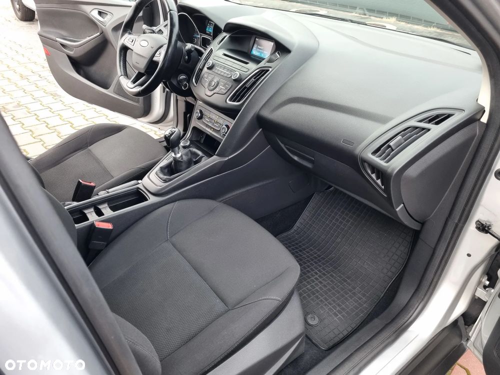 Ford Focus 1.5 TDCi Trend - 17