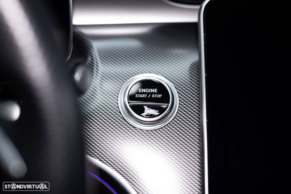 Mercedes-Benz C 300 e AMG Line - 28