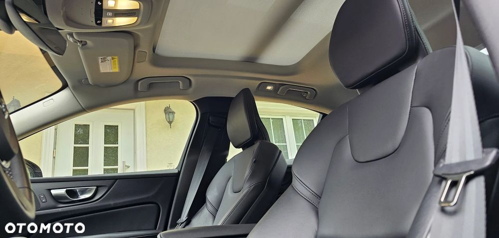 Volvo S60 B5 B AWD Ultimate Dark - 11