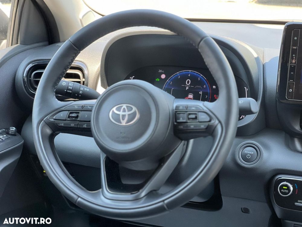 Toyota Yaris 1.5 VVT-i HSD Dynamic - 16