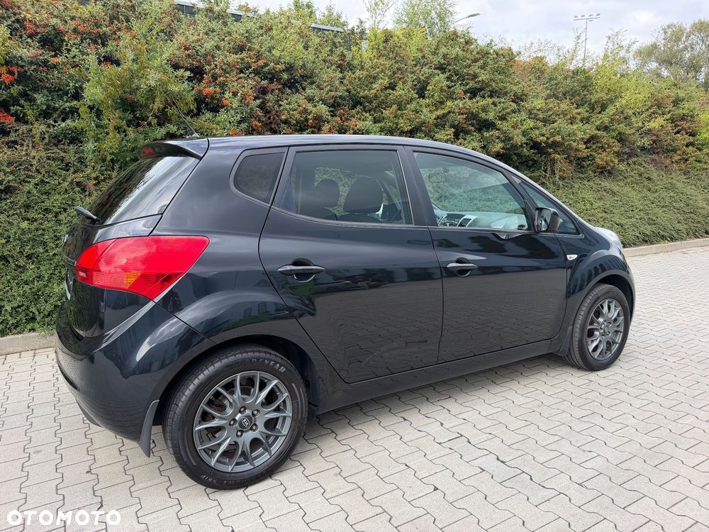 Kia Venga 1.4 Business Line - 8