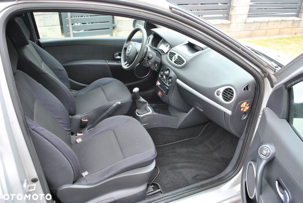 Renault Clio 1.2 16V Exception - 17