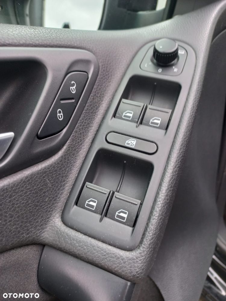 Volkswagen Golf 2.0 TDI Comfortline - 10