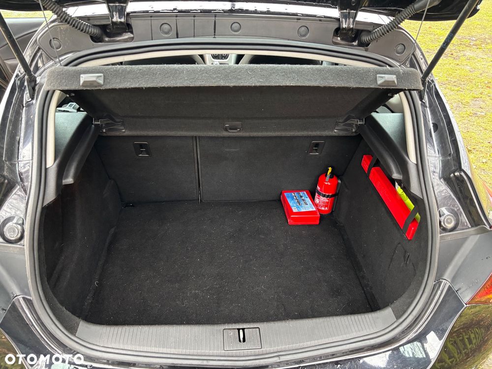 Opel Astra 1.4 Turbo - 4