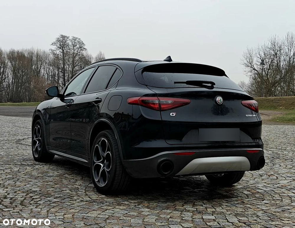 Alfa Romeo Stelvio 2.0 Turbo TI Q4 - 5