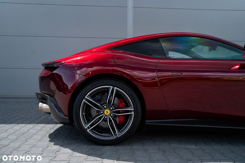 Ferrari Roma - 8