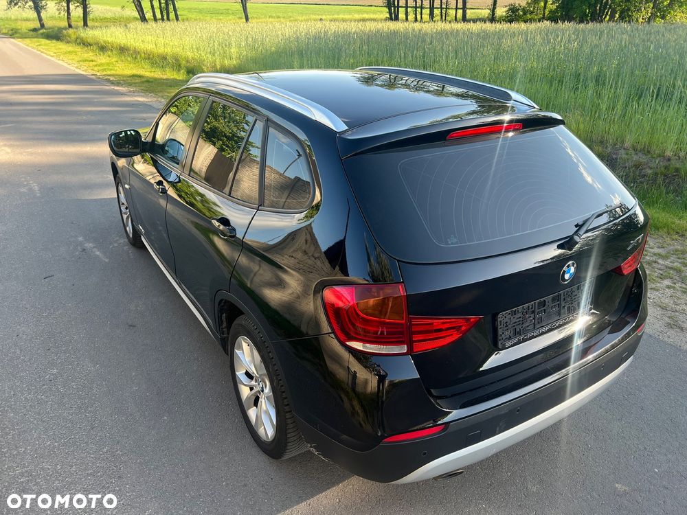 BMW X1 sDrive18d xLine - 12