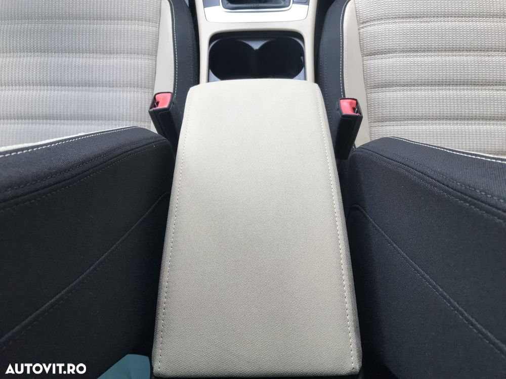 Volkswagen Passat CC 1.8 TSI - 37