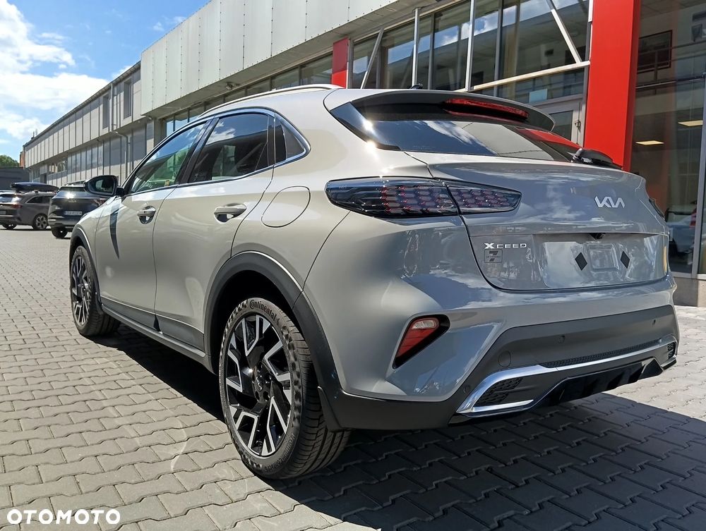 Kia XCeed 1.6 T-GDI Tribute DCT - 3