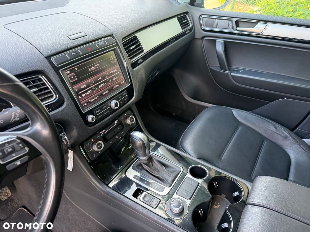 Volkswagen Touareg - 11