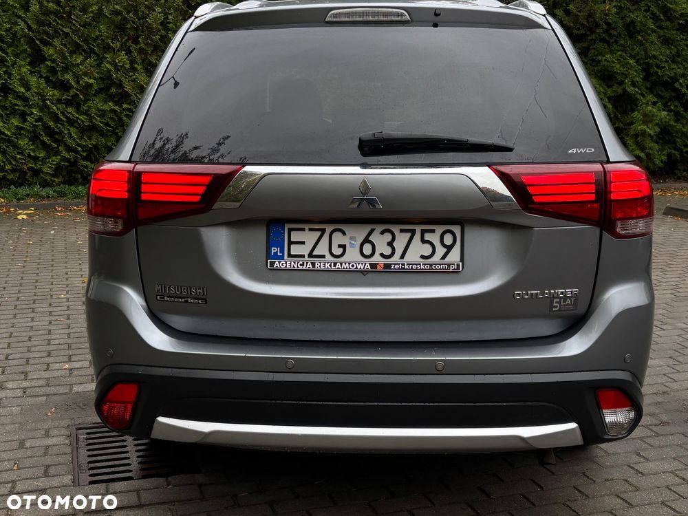 Mitsubishi Outlander 2.0 Intense CVT - 9