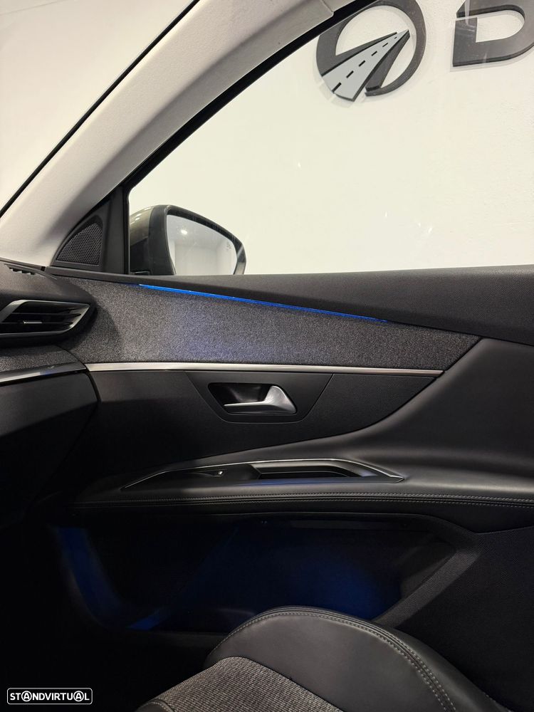 Peugeot 3008 PureTech 130 Stop & Start Allure - 22