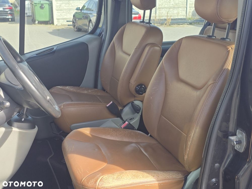 Opel Vivaro - 15
