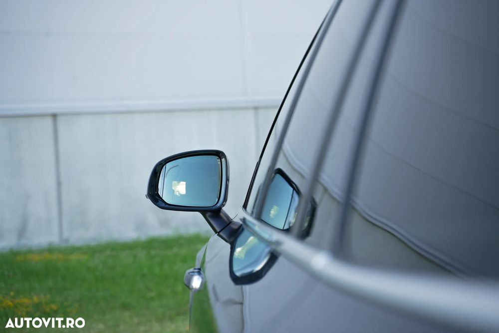 Volvo XC 90 - 22