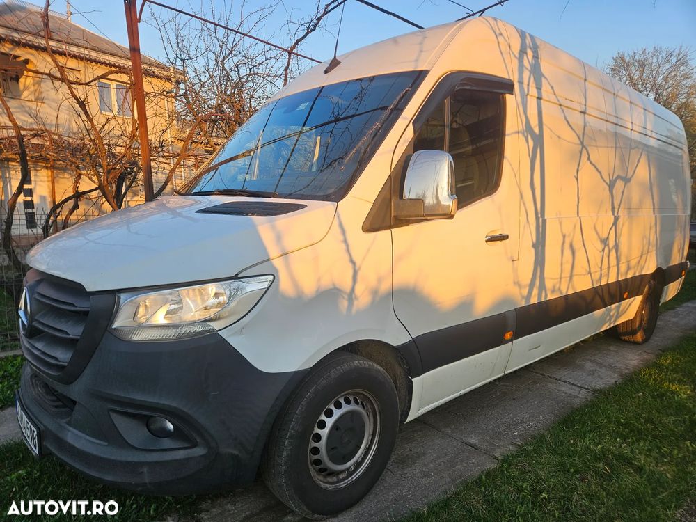 Mercedes-Benz Sprinter - 13