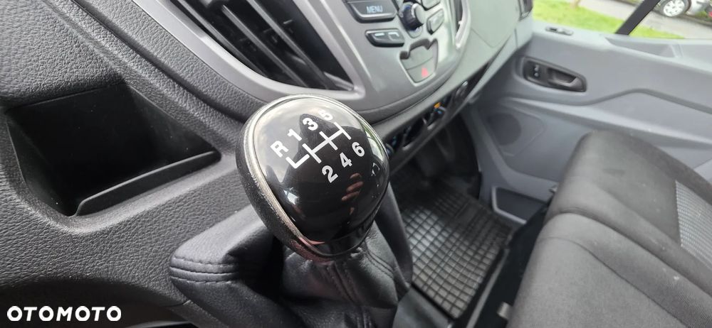 Ford Transit - 22
