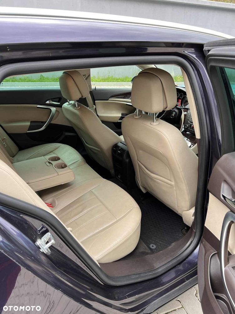 Opel Insignia - 12