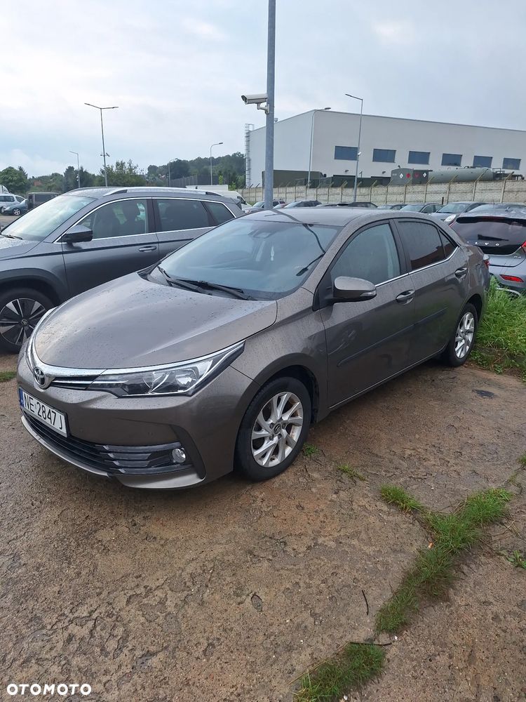 Toyota Corolla 1.6 Comfort - 1