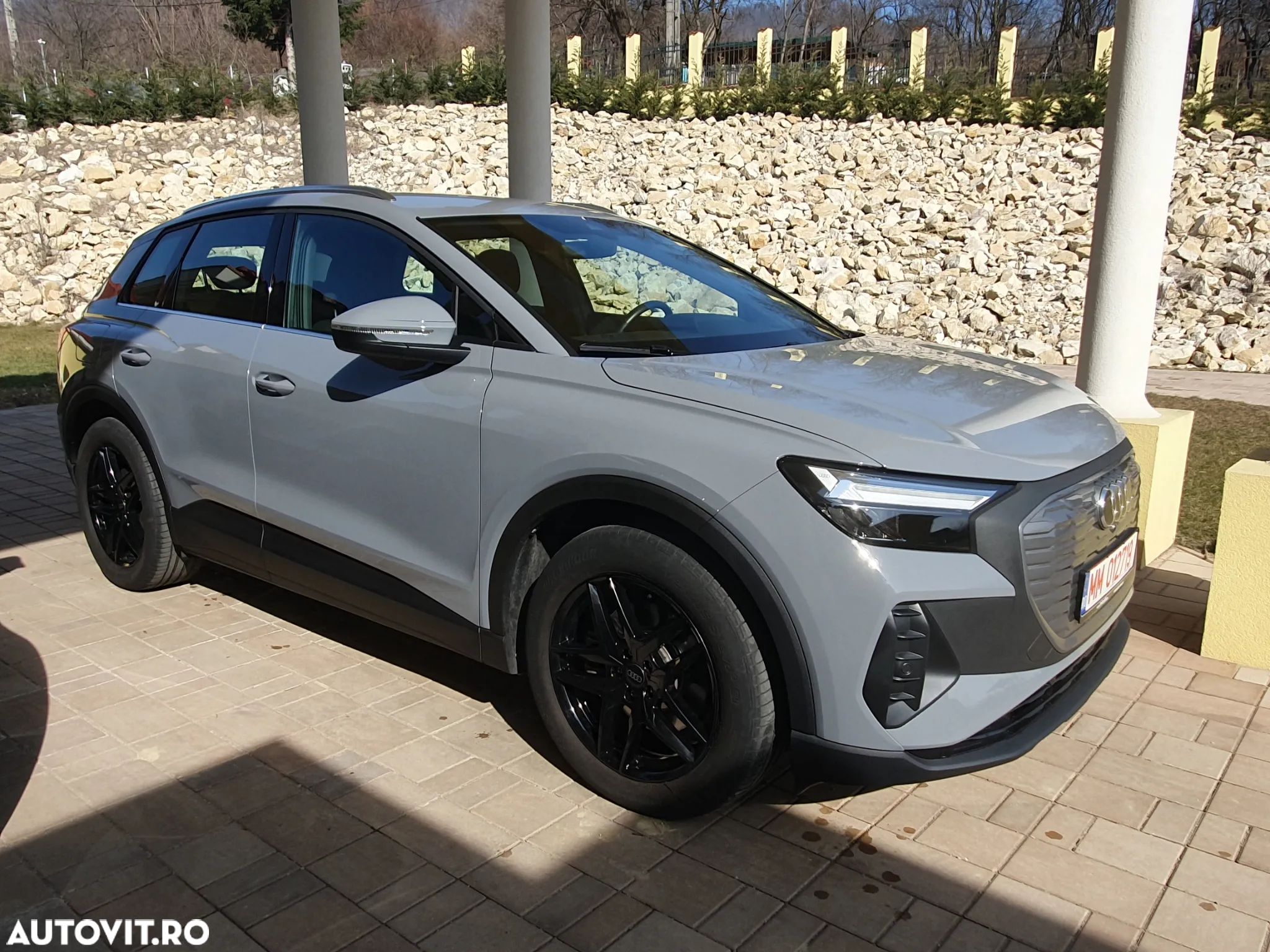 Audi Q4 e-tron 35 - 1