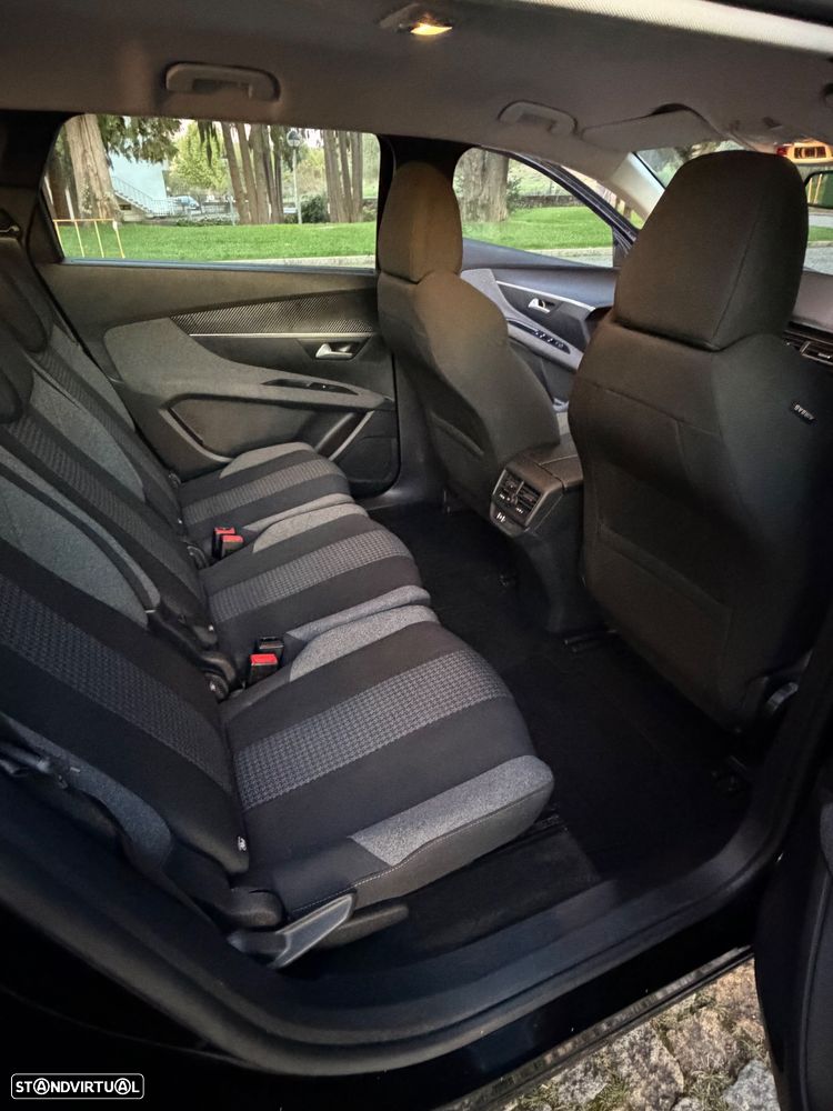 Peugeot 5008 - 18