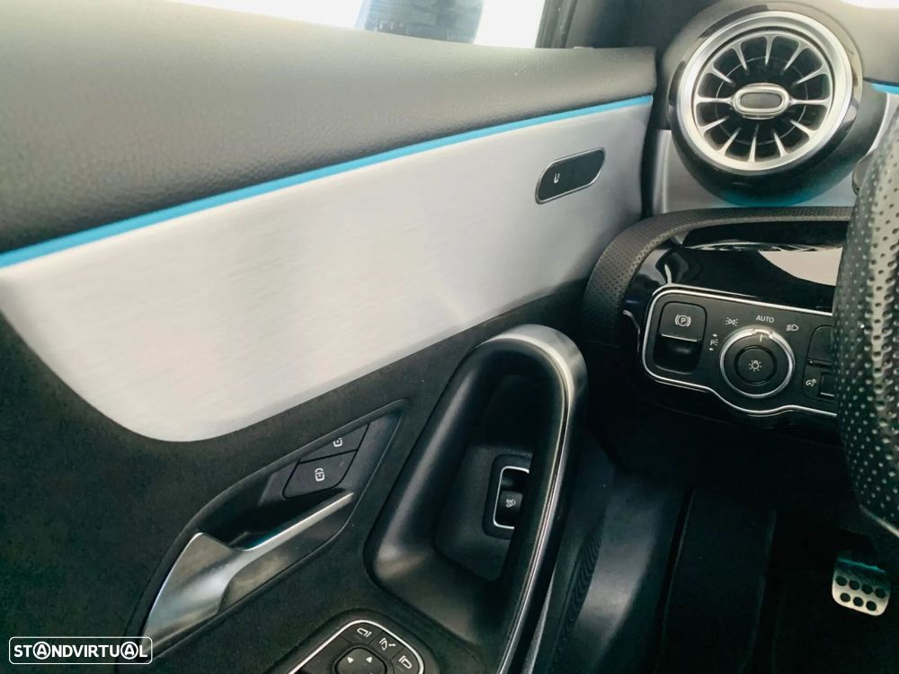 Mercedes-Benz A 180 Limousine d AMG Line - 9