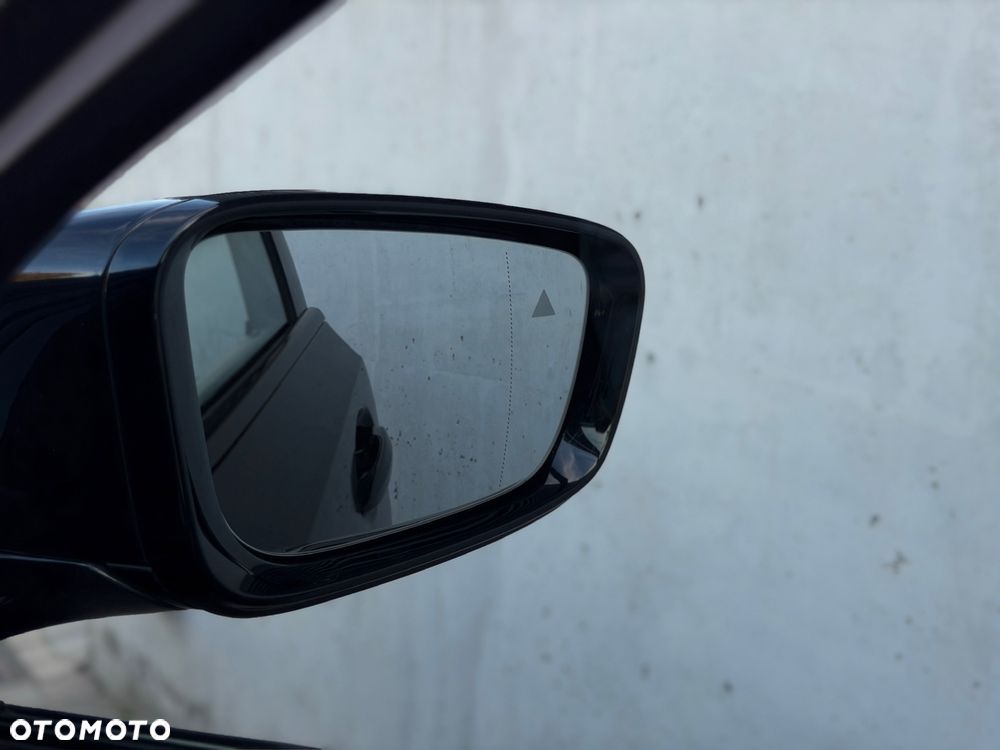 BMW Seria 3 320i Edition M Sport Shadow - 31