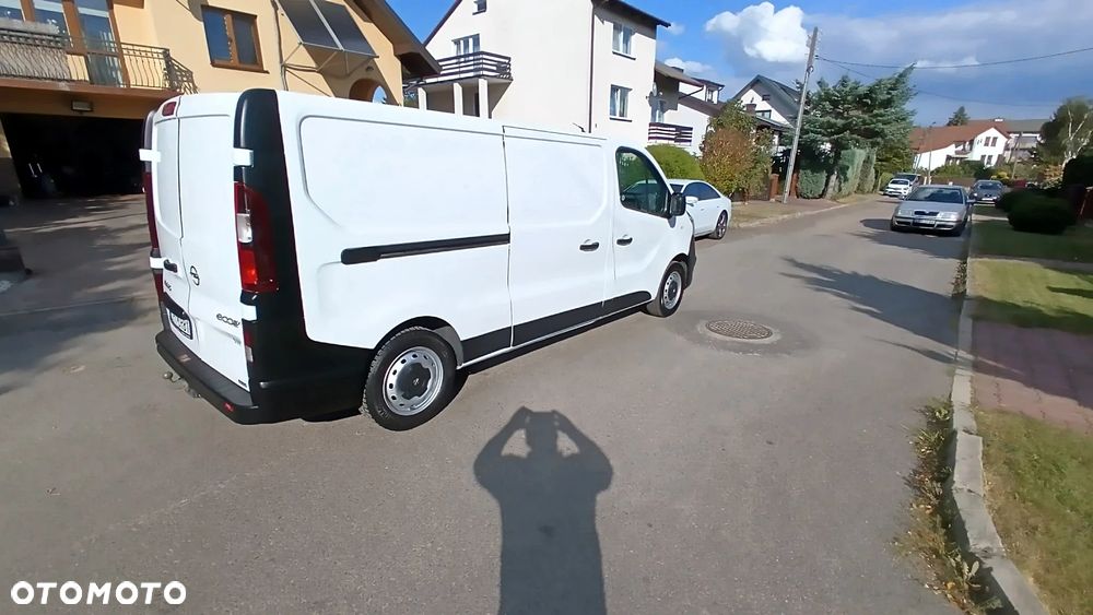 Opel Vivaro - 21
