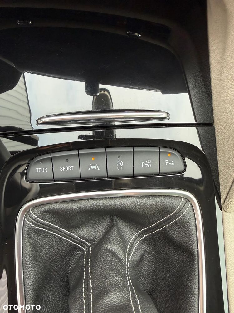 Opel Insignia - 34