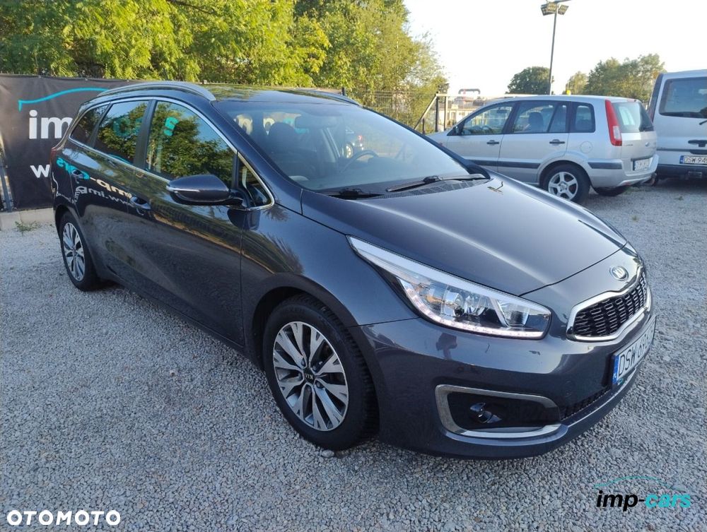 Kia Ceed - 9