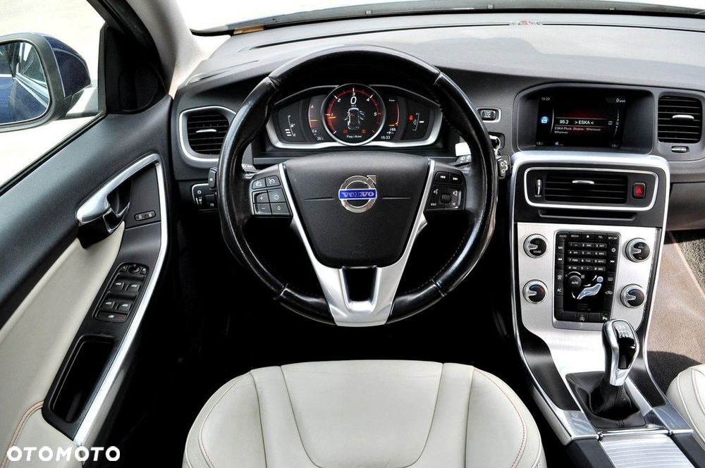 Volvo V60 D4 Ocean Race - 7