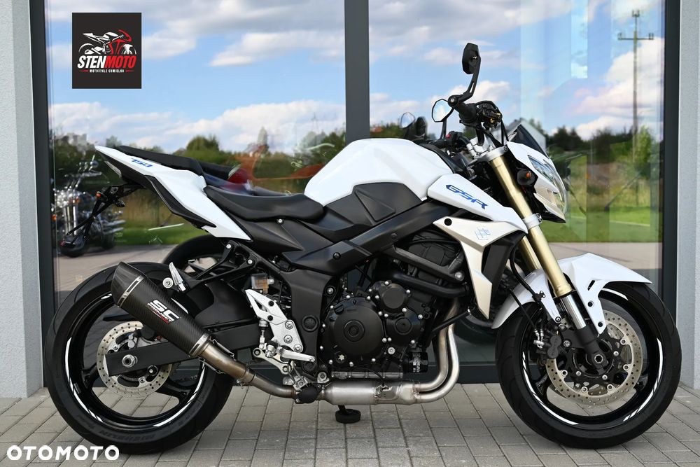 Suzuki GSR - 2
