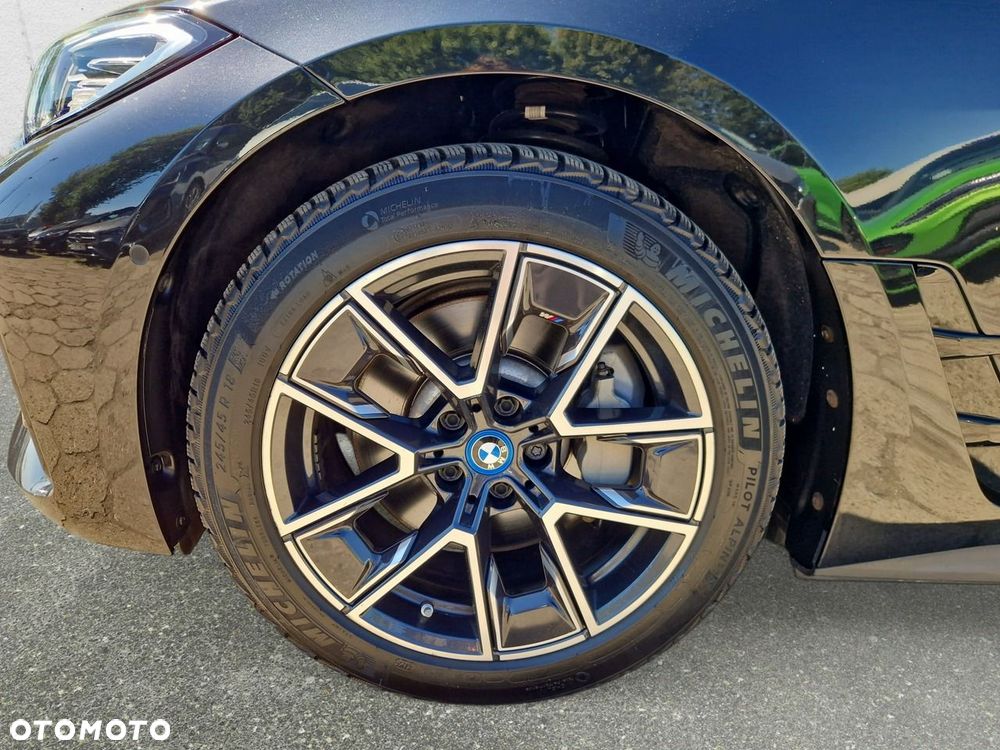 BMW i4 - 9