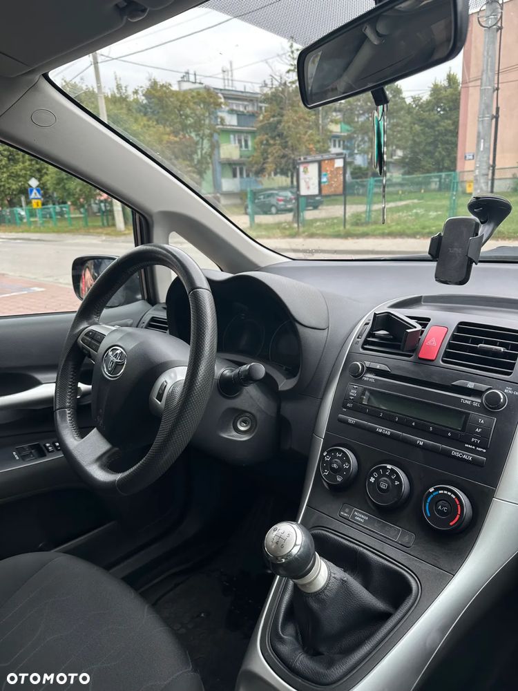 Toyota Auris 1.6 Sprint - 9