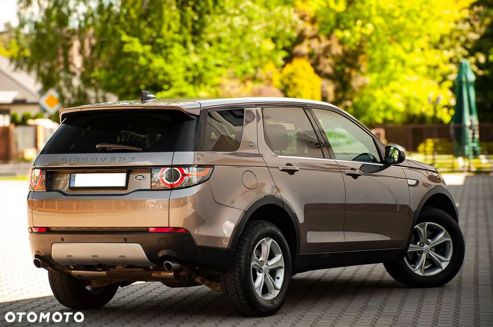 Land Rover Discovery Sport TD4 HSE Luxury - 14
