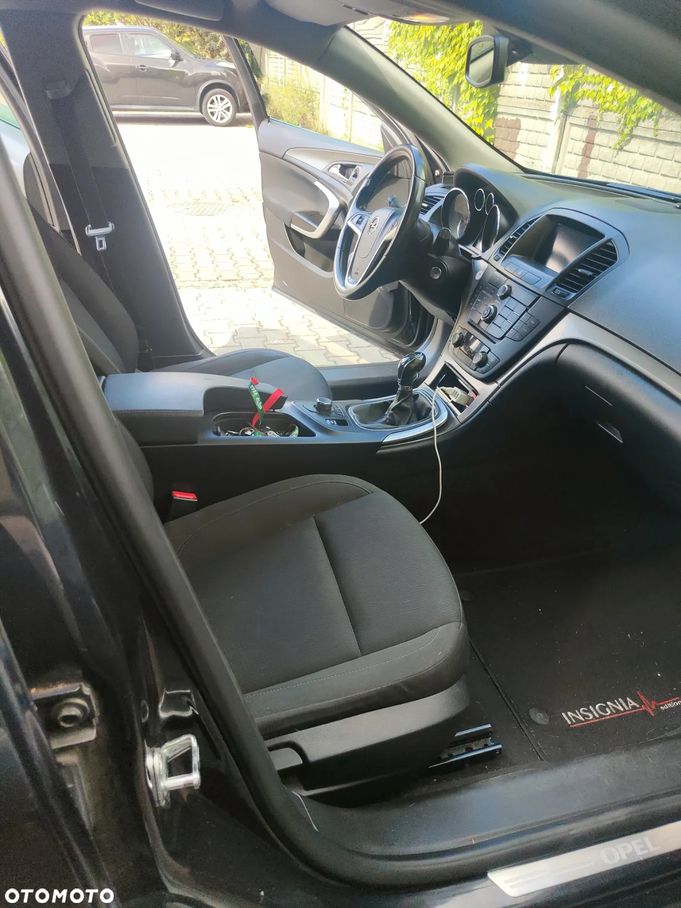 Opel Insignia 1.8 - 11