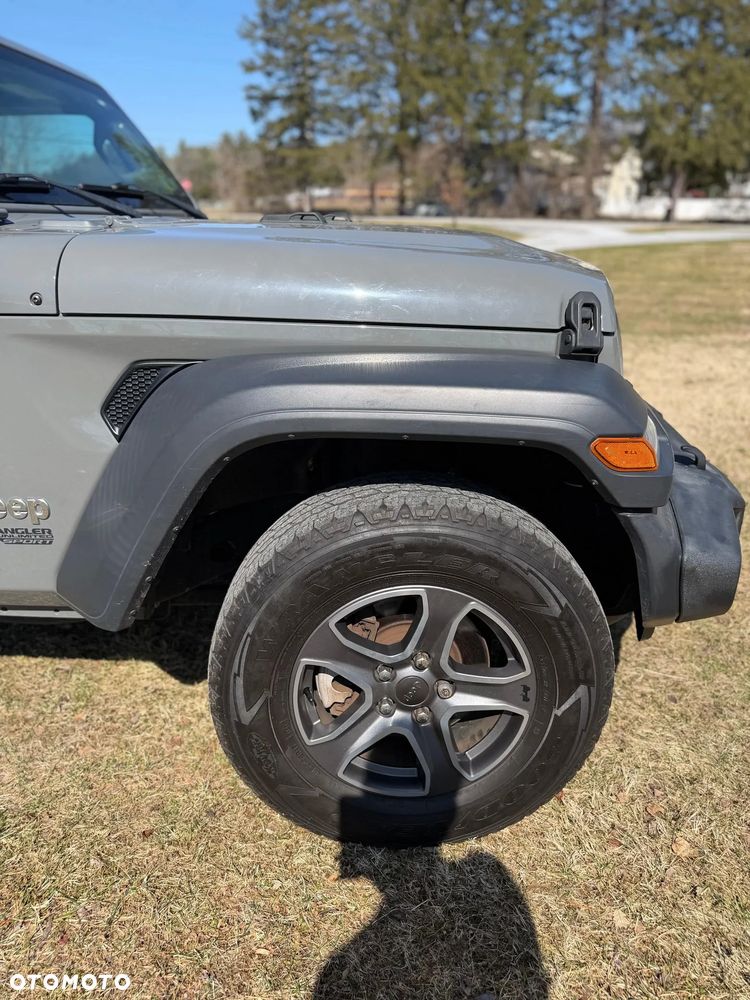 Jeep Wrangler - 17