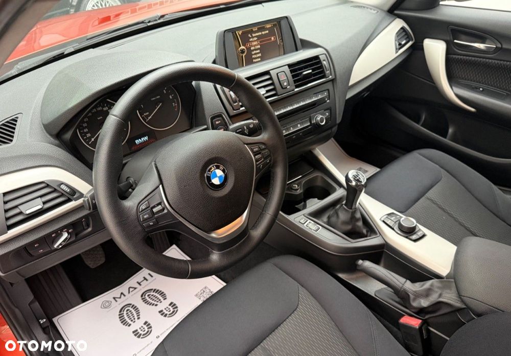 BMW Seria 1 116i - 23