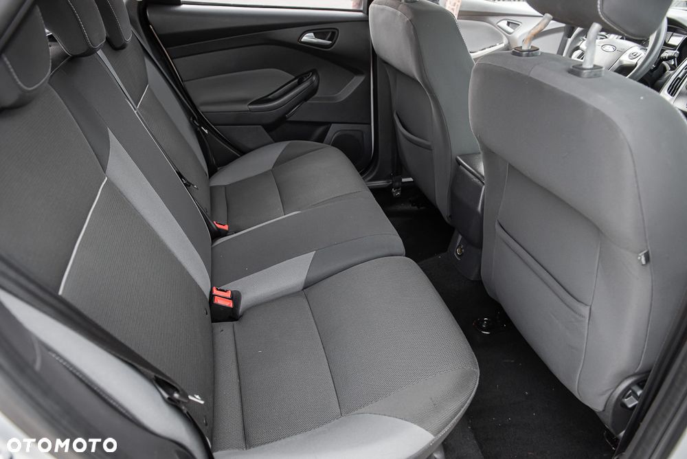 Ford Focus 1.6 EcoBoost Trend - 26