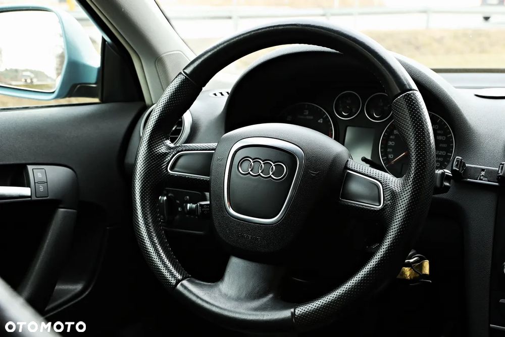 Audi A3 Sportback 2.0 TDI Attraction - 23