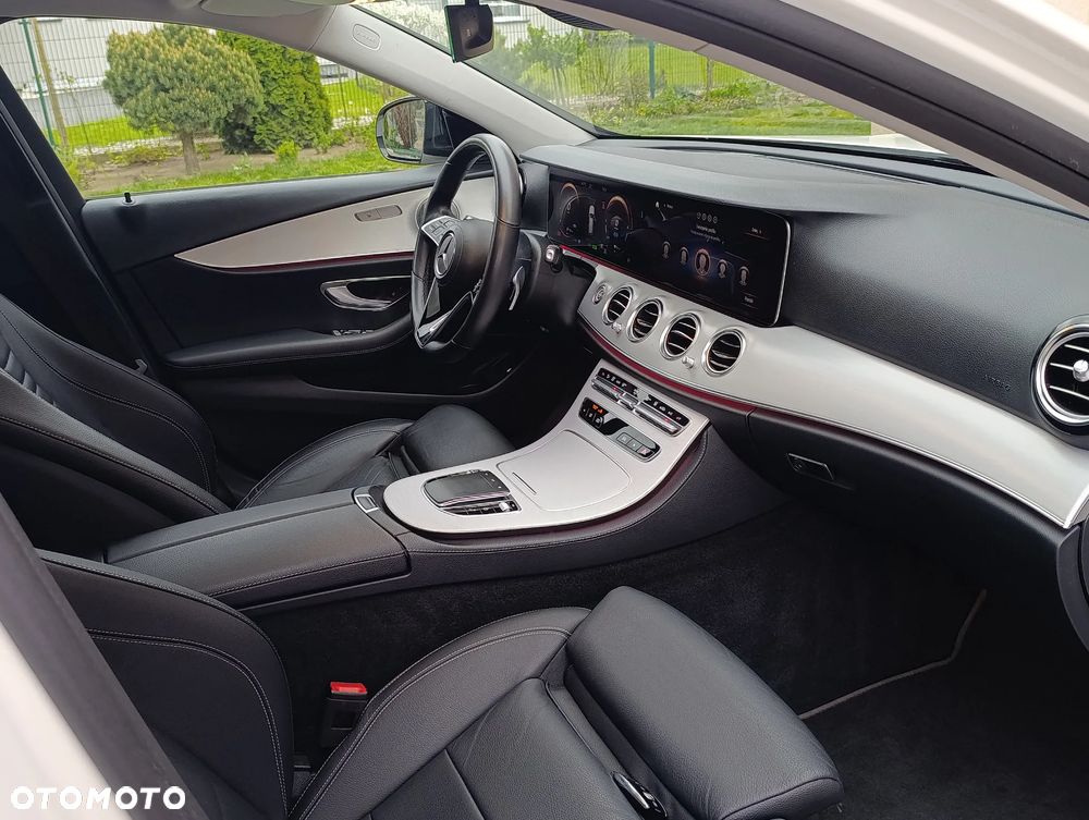 Mercedes-Benz Klasa E 300 de 9G-TRONIC Avantgarde - 19