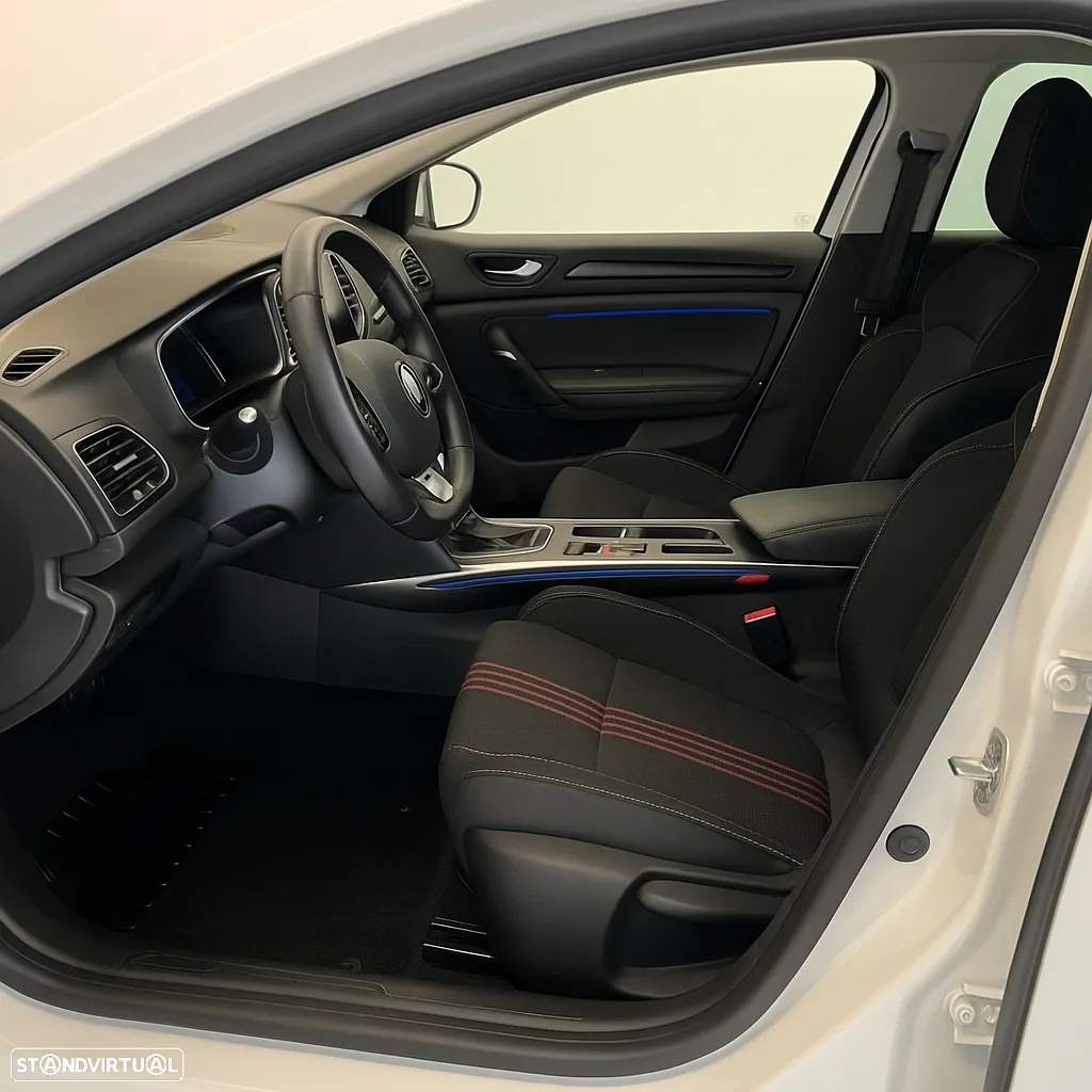 Renault Mégane Sport Tourer 1.6 E-Tech Plug-In Hybrid R.S. Line - 10