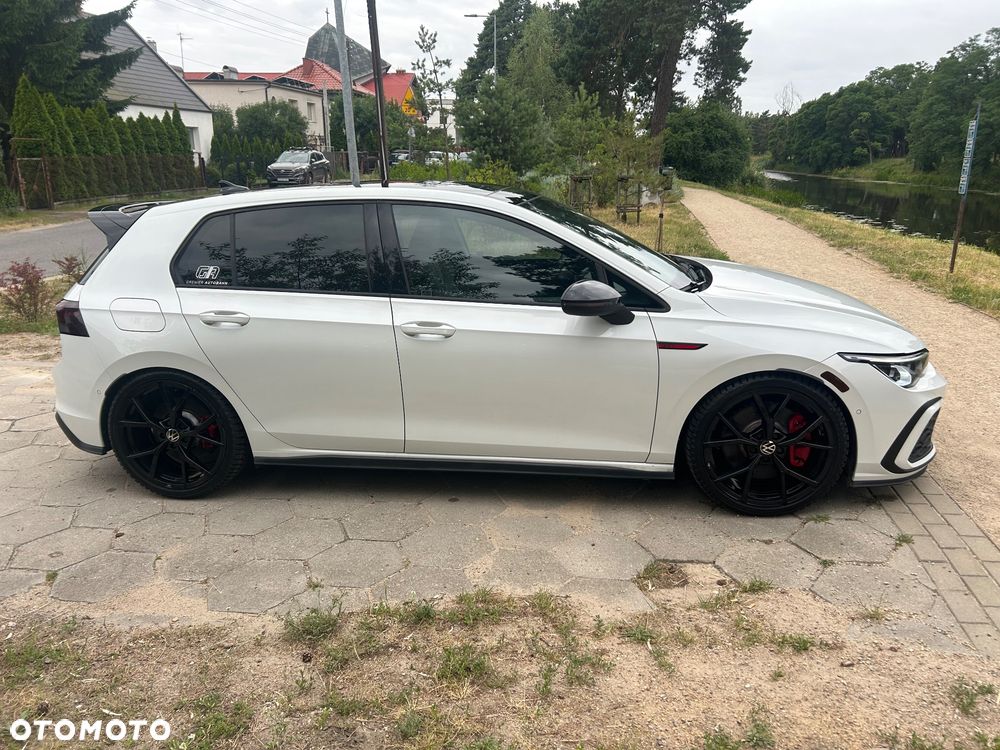 Volkswagen Golf - 5