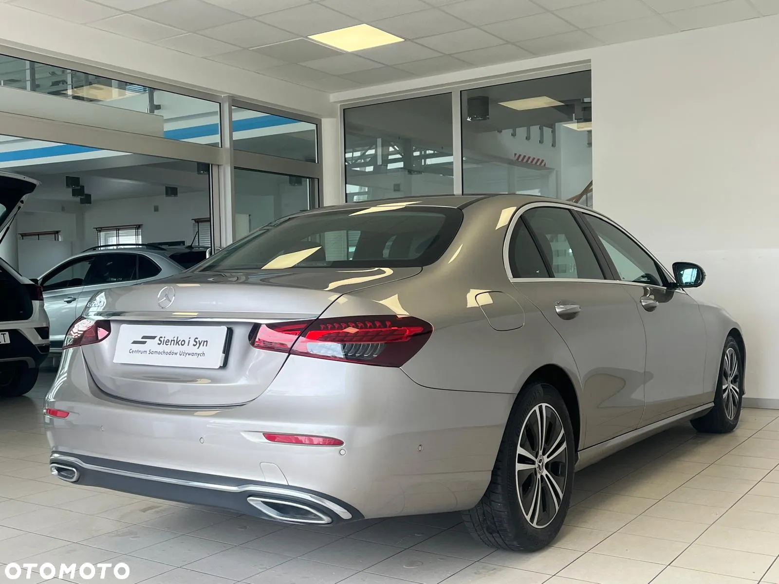 Mercedes-Benz Klasa E 220 d Avantgarde - 7