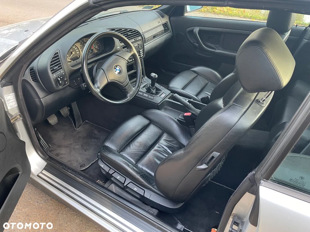 BMW Seria 3 318i Cabriolet - 8